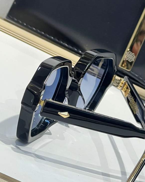 Picture of Kuboraum Sunglasses _SKUfw70683222fw